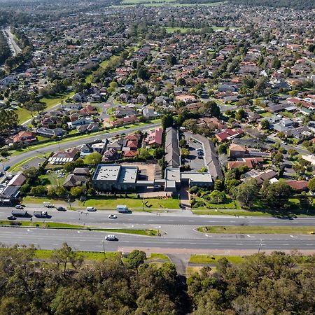 Rowville International Hotel Екстериор снимка