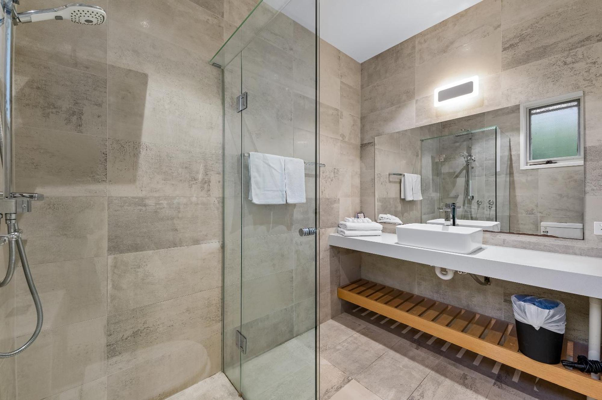 Rowville International Hotel Екстериор снимка