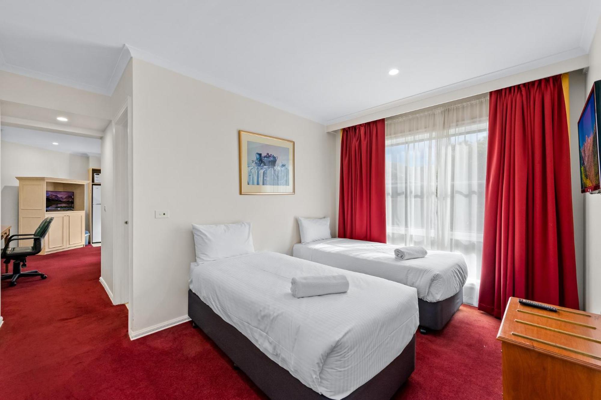 Rowville International Hotel Екстериор снимка