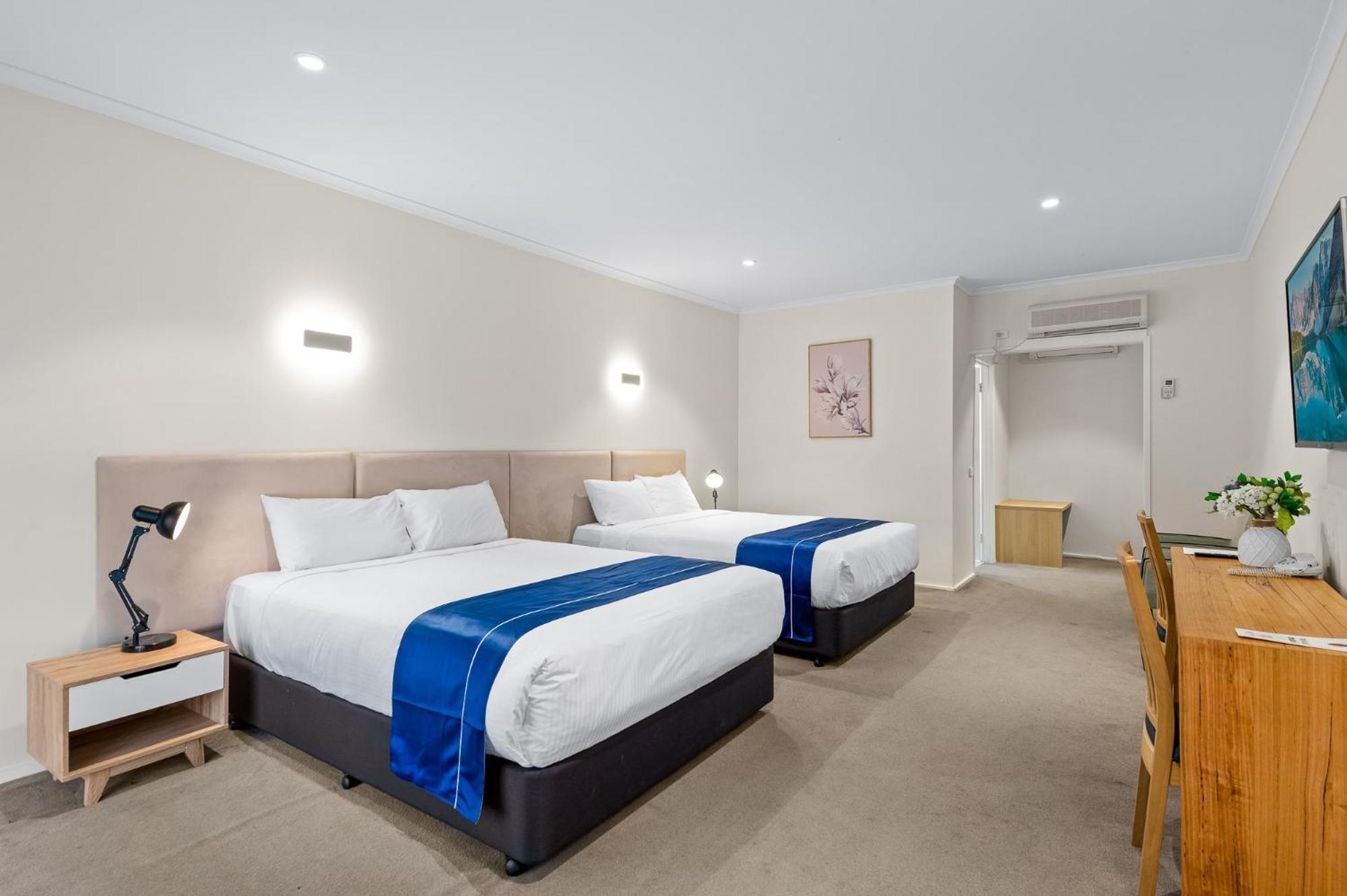 Rowville International Hotel Екстериор снимка