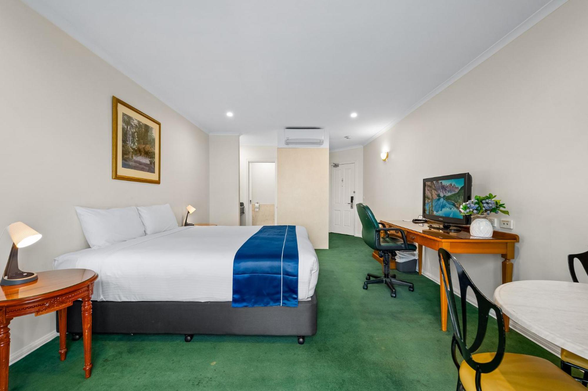 Rowville International Hotel Екстериор снимка