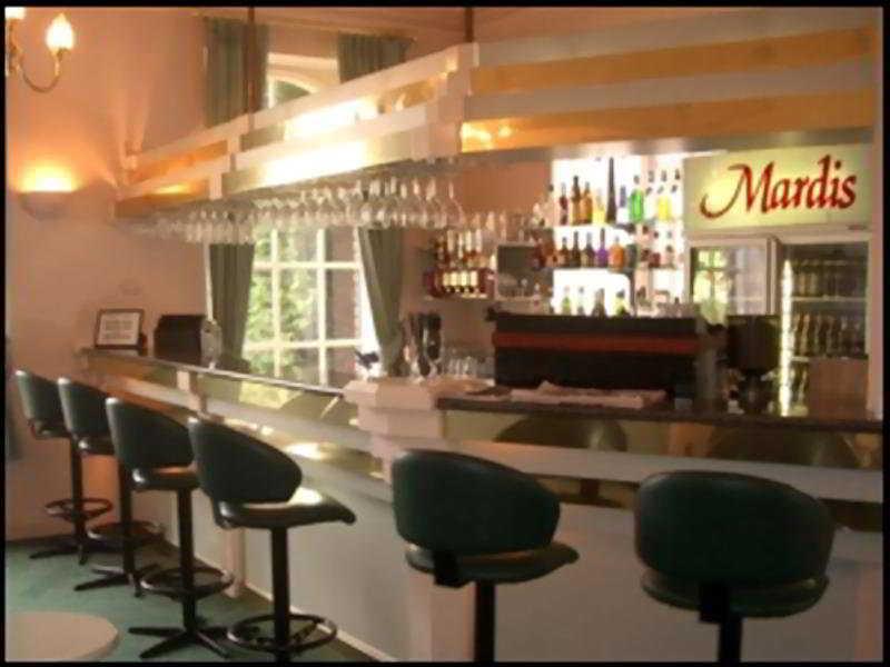 Rowville International Hotel Ресторант снимка