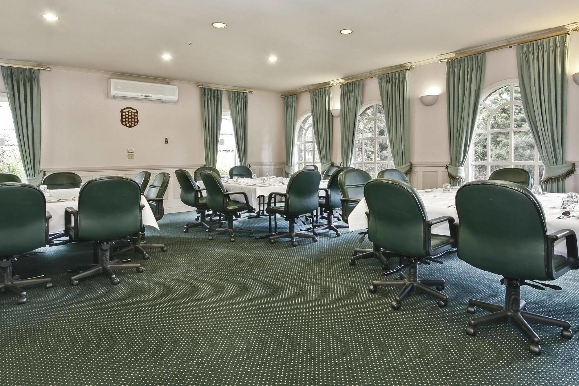 Rowville International Hotel Екстериор снимка
