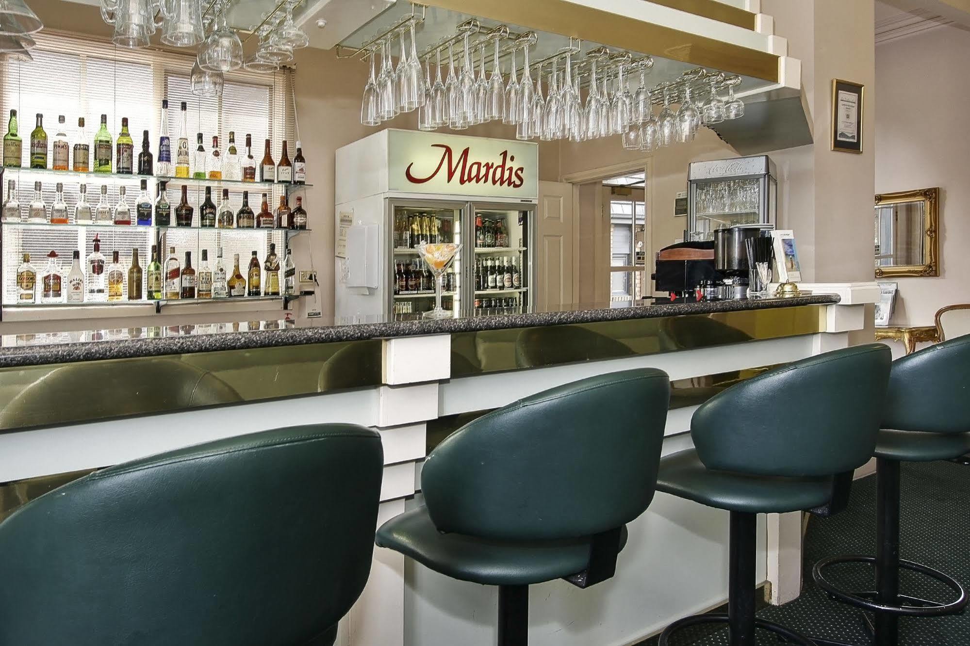 Rowville International Hotel Екстериор снимка