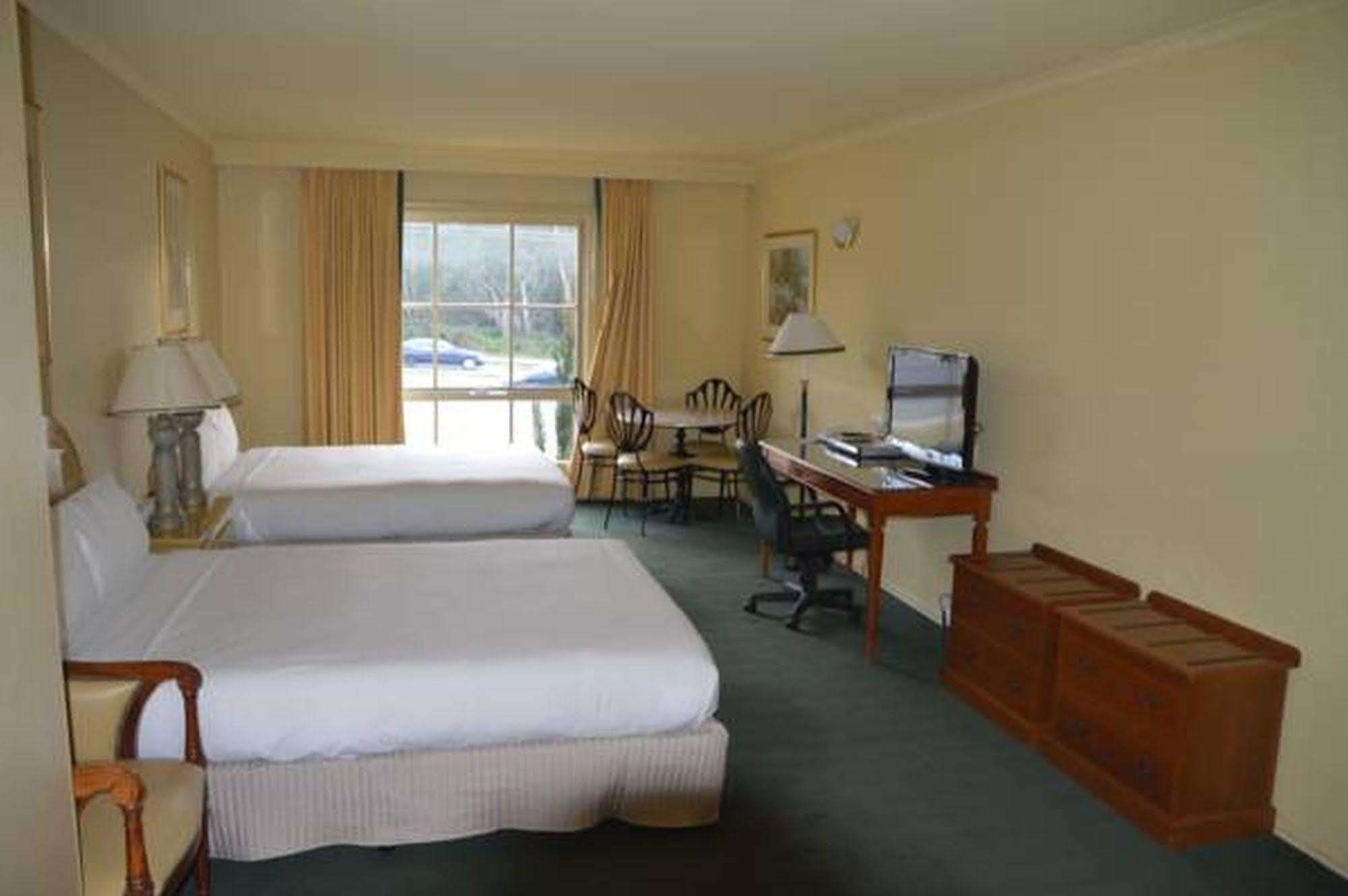 Rowville International Hotel Екстериор снимка